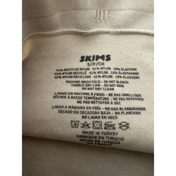 Skims Women's Seamless Sculpt Solution Short Left Leg Exposed Womens Small‎ Clay - Picture 3 of 5